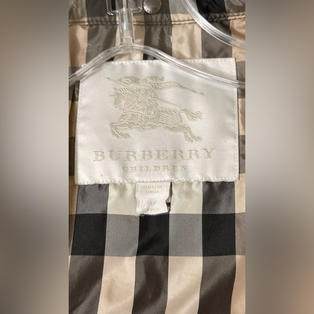 Burberry Navy Quilted Kids Jacket - Picture 11 of 11